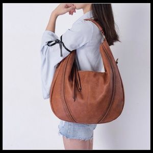 NEW LISBON Hobo Crossbody